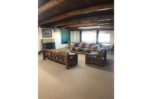 Whites City Cabina | Perfect for family reunions and retreats