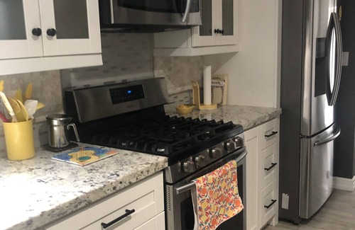 Westbury Casa | Perfect for roommates and dogs