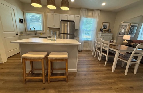 Northeast South Bend Casa | Perfect GameDay House just 1.8 miles from Notre Dame