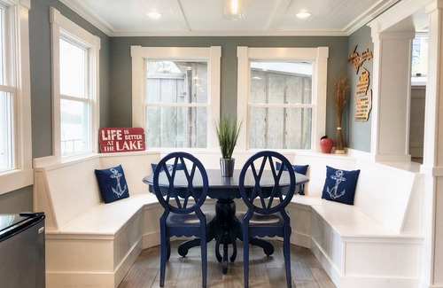 Sister Lakes Casa | Perfect Getaway! Family Friendly, Private Sand Beach, Clean and Beautiful