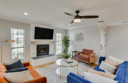 Plano Casa | Perfect Getaway Home w 5 Bedrooms & Backyard Oasis