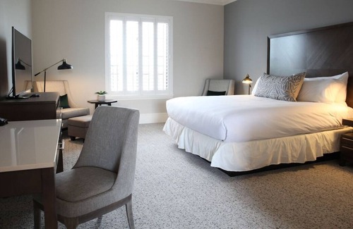 Winters Casa | Perfect Hideaway! Stunning Unit w/ Outdoor Fireplace and Terrace, Pet Friendly!