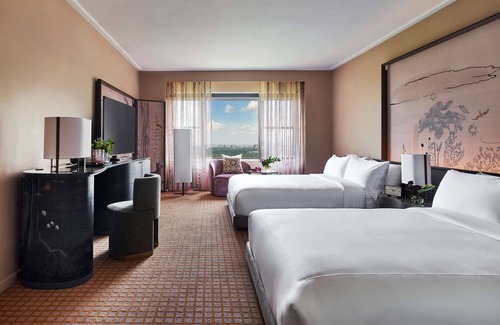 Central Park South Hotel | Perfect Home Base for your Next NYC Adventure! 4 Stylish Units, Pets Allowed!