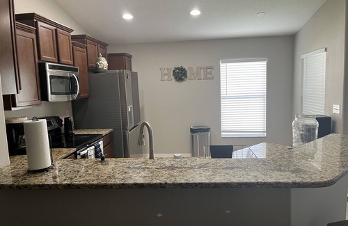 Ruskin Casa | Perfect home with ideal location