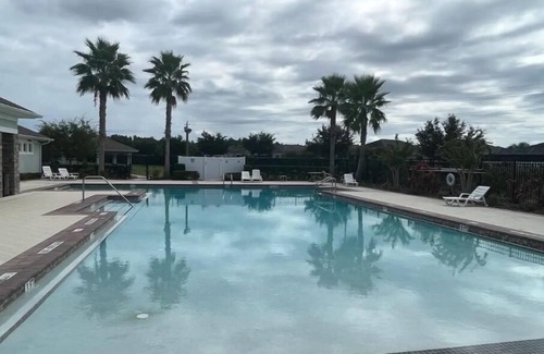 Ruskin Casa | Perfect home with ideal location