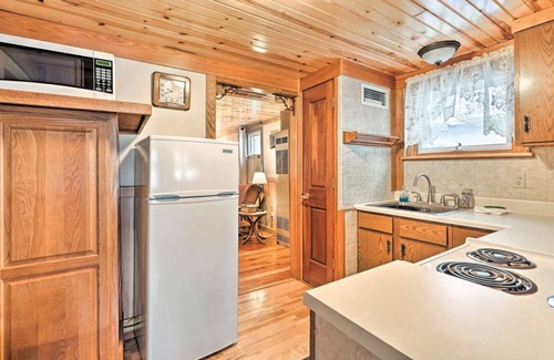 Montello Cabaña | Perfect lakefront cabin for any time of year