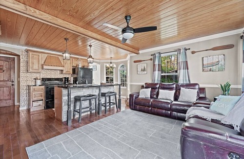 Rocky Top Casa | Casa perfecta cerca del lago!