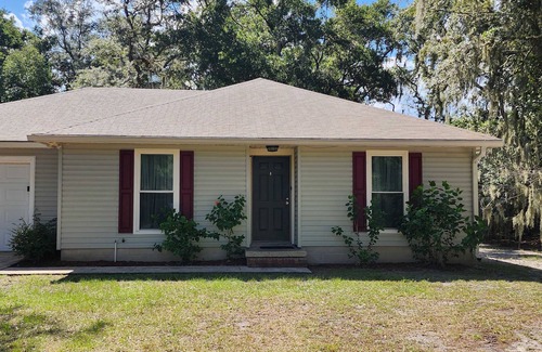 St. Marys Casa | Perfect little downtown St Marys getaway