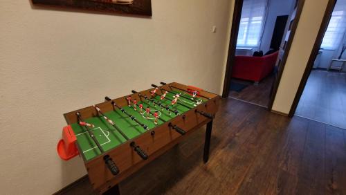 Belso-Ferencvaros Apartamento | Perfect located flat with gametable