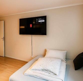 Kristiansand Apartamento | Perfect location! 4-bed apartment, 100m from main street, Free Park