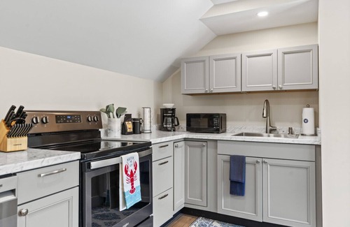 Boothbay Apartamento | Perfect location for Mid-Coast attractions