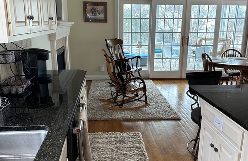 Buechel Casa | Comfort & Class close to it all! PGA and Derby!