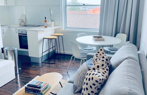 North Bondi Apartamento | Perfect Location in Bondi Beach ~ 2 Mins to the Beach ~ Queen Bed
