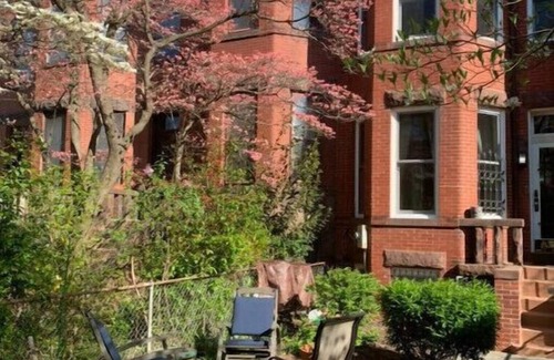 Northeast Apartamento | Perfect Location in Capitol Hill