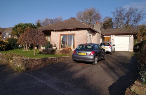 Bodmin Casa | Perfect Location To Discover Cornwall Family Dog Friendly Bungalow in Bodmin