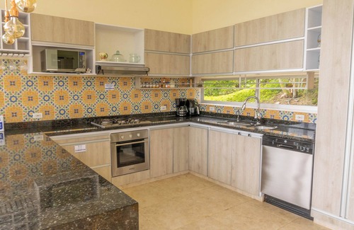 Anapoima Casa | Perfect Nature Getaway ! Pet Friendly - Renewable Energy