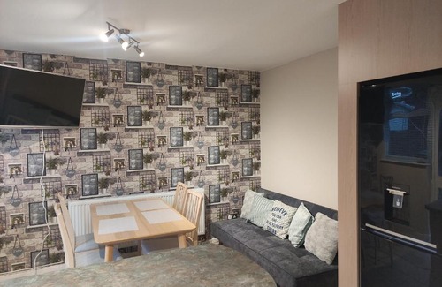 Walsall Apartamento | Perfect Place in Walsall/4 bedroom/long term workers or family home