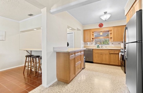 Bayshore Gardens Casa | Perfect Pool Getaway in Bradenton Near Sarasota!