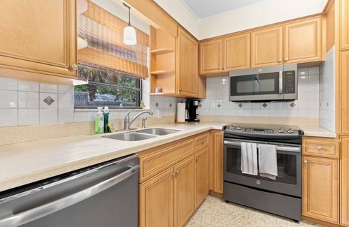 Bayshore Gardens Casa | Perfect Pool Getaway in Bradenton Near Sarasota!