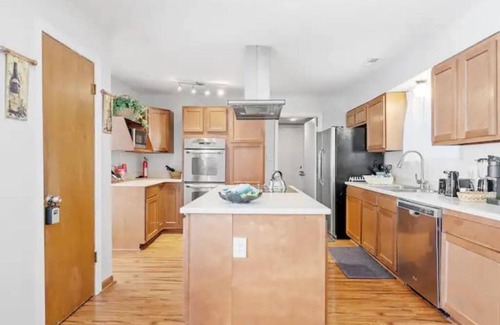Virginia Beach Casa | Perfect Private Getaway Minutes to Virginia Beach!
