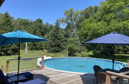Three Oaks Casa | Retiro perfecto para familiares y amigos, piscina privada climatizada!