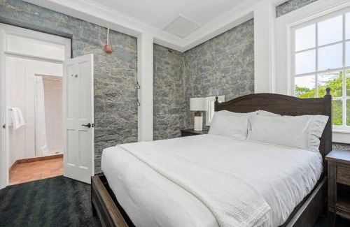 Santa Rosa Apartamento | Perfect Santa Rosa Escape at Historic Stonehouse!