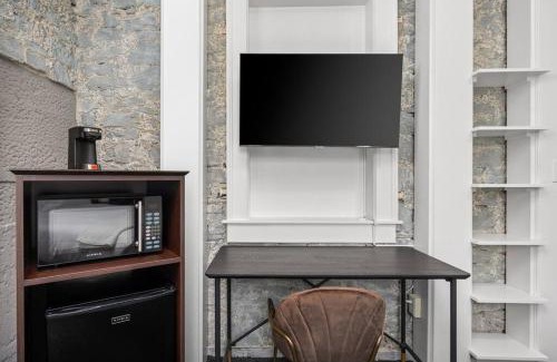 Santa Rosa Apartamento | Perfect Santa Rosa Escape at Historic Stonehouse!