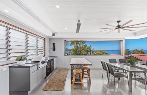 Soldiers Point Casa | Perfect Sea Side Family Home
