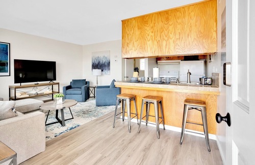 Seaside Apartamento | Perfect Seaside Beach Retreat Minutes to Monterey!