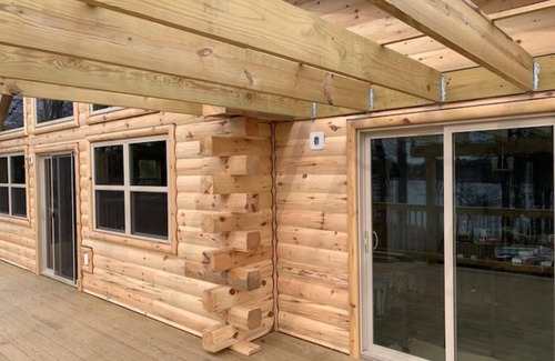 Pocono Summit Casa | Perfect Ski getaway / Lakefront in Poconos 6 bedroom +Loft, 6.5 bath sleeps 14+