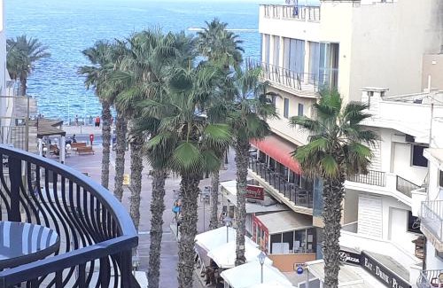 Bugibba Apartamento | Perfect tourist accommodation in Bugibba square!