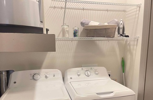 Haltom City Apartamento | Perfect Uptown Oasis | Pet Friendly | 1 bedroom