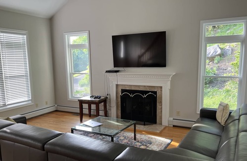 New Fairfield Casa | Perfect vacation house! Just 90 minutes from Manhattan.
