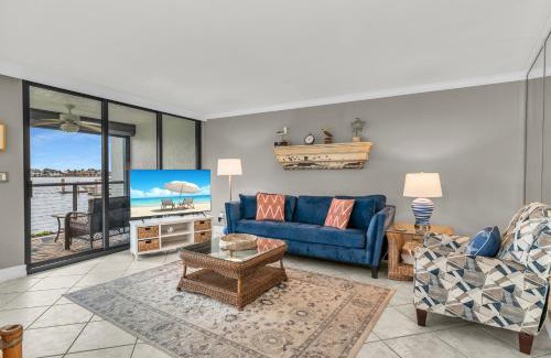 Marco Island Casa | Perfect Waterfront Getaway on Marco River