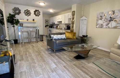Clinton Casa | ***Perfect Waypoint or Extended Stay***