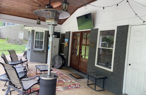 Oxford Casa | Perfect Weekend Rental!!