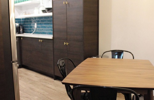 University City Casa | Perfectly located mid-century inspired family townhome
