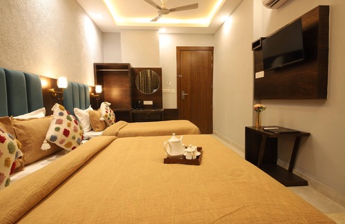 Tapovan Hotel | Perfectstayz Laxmi Heritage