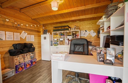 Great Ellingham Alquiler De RV | PERIGNON Luxury Heated Yurt with Private Hot Tub