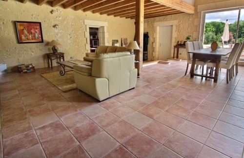 Douchapt Casa | Perigord blanc spacious stone house 3 bedrooms large garden and beautiful swimming pool