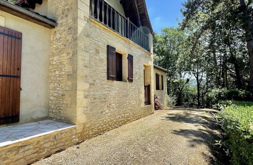 Vezac Casa | Casa Périgourdine con vista a los castillos.