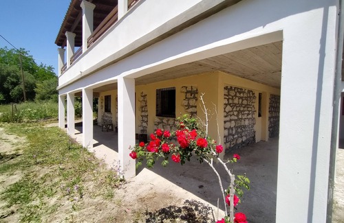 Peroulion Casa | Perithia Cottage