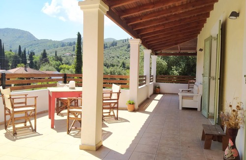 Peroulion Casa | Perithia Cottage