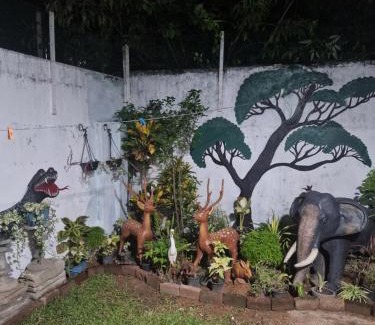 Moratuwa Casa | Perivale Budget Stay
