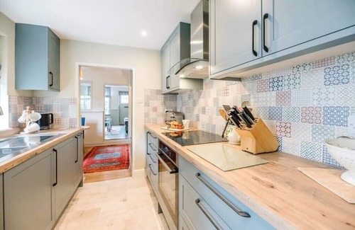Aldeburgh Casa | Periwinkle, a delightful coastal cottage