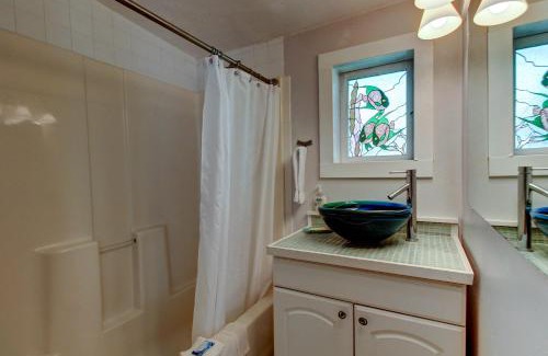 Pacific Beach Casa | Periwinkle