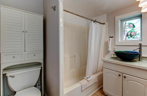 Pacific Beach Casa | Periwinkle