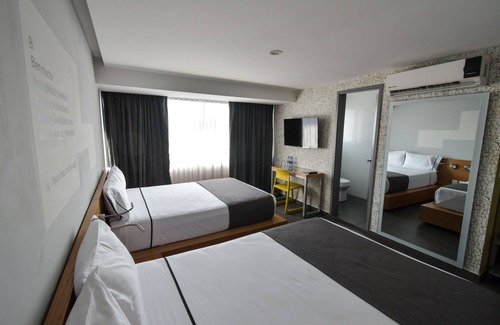Centro de Guadalajara Hotel | Perla Central Hotel