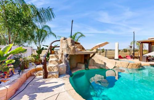 Perris Hotel | Perris Tiny Home Paradise
