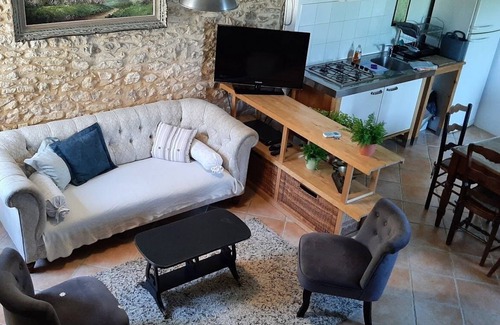Pressignac-Vicq Casa | Perrot en Périgord : Encantadora casa con gran piscina